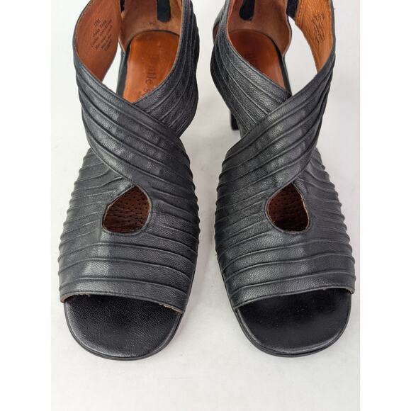 GENTLE SOULS KENNETH COLE BLACK LEATHER OSAKA RAMA - HEELED SANDALS 10M - Picture 8 of 9